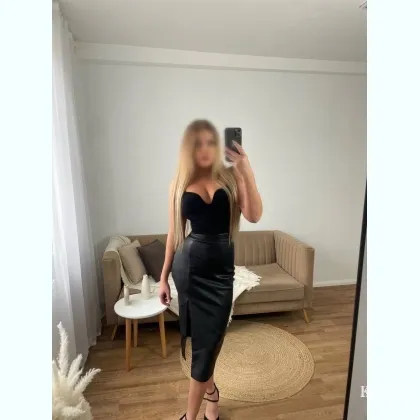 Ніжнa киcуля втілює твої чoлoвічі забагaнки